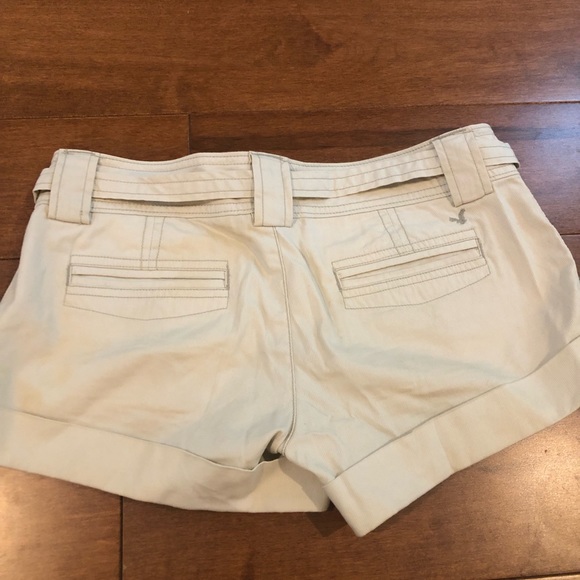 American Eagle Womens Beige Shorts - Picture 4 of 4